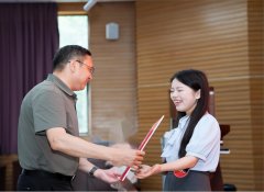 正立异、善用科技